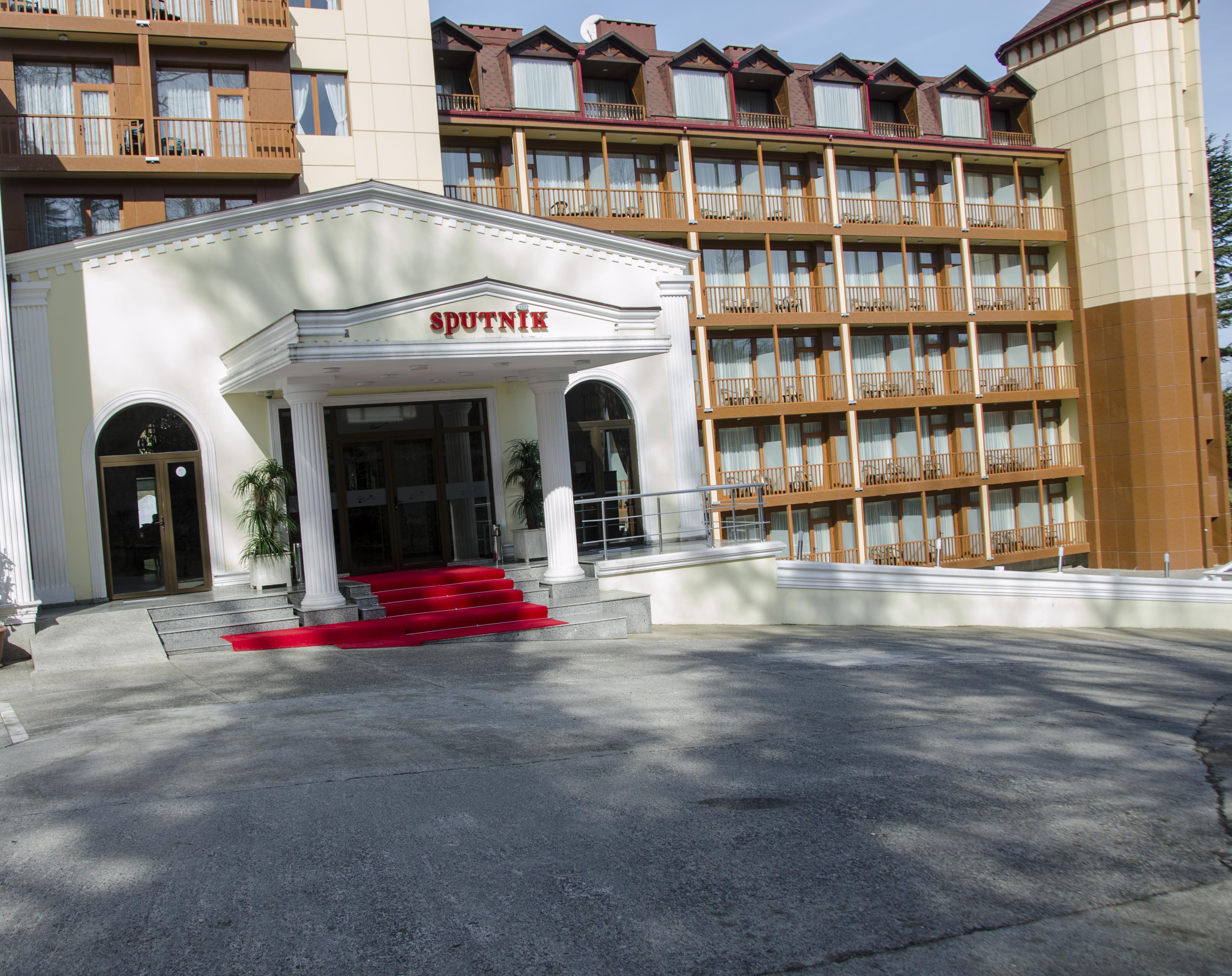Sputnik Hotel 5*
